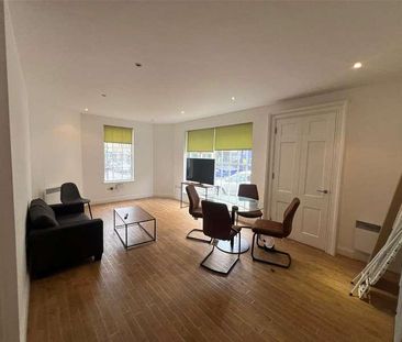 St. James's Parade, Bath, Somerset, BA1 - Photo 1