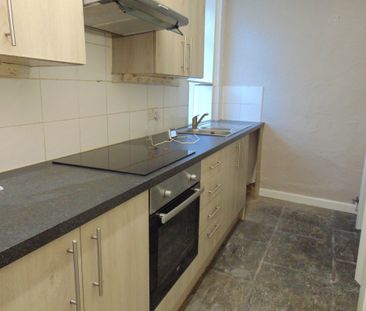 Whittle Street, Rawtenstall - Photo 2