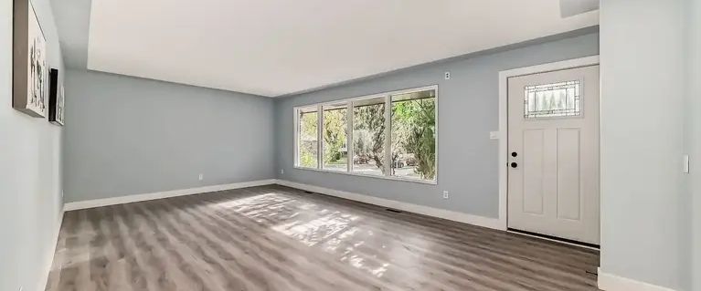 Beautiful Newly Renovated Bungalow 4BR 2bath Northside Edmonton (Balwin) | Edmonton - Photo 1