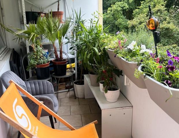 Frisch renoviertes Zimmer mit großem Balkon - Foto 1