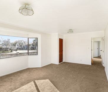 Tidy three bedroom home! - Photo 1