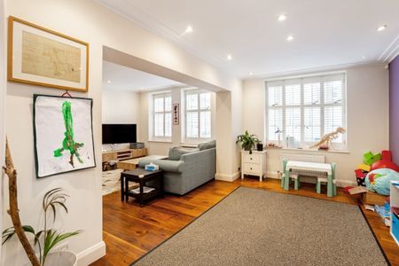 4 bedroom apartment to rent - Photo 4