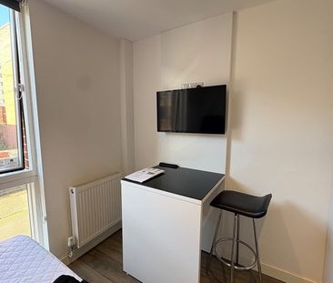 Studio Flat, Miura, NG3 - Photo 2