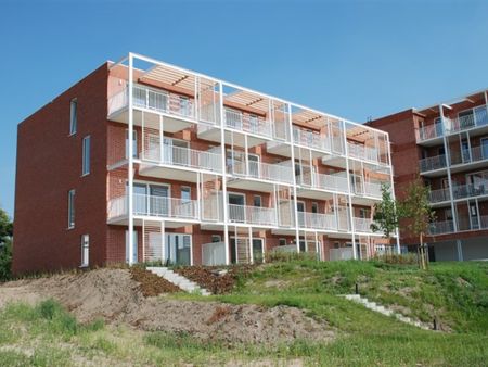 Instapklaar recent & energiezuinig apartement op 3deV met 2 SLK, ruime berging, W-gericht terras & ondergrondse autostaanplaats - Foto 3