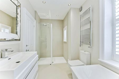 Sandy Lane, Woking, Surrey, GU22 8BA - Photo 5