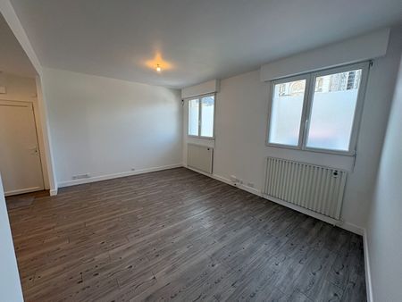Location Appartement 2 pièces 49m² - Photo 2