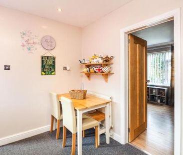 3 bedroom terraced house to rent - Photo 3