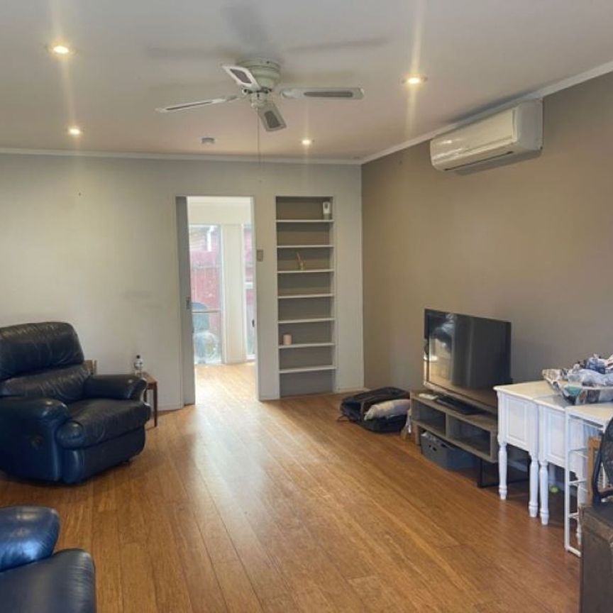 Sunny 3-Bedroom Home - Photo 1