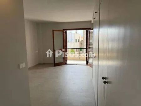 Piso en alquiler en Sant Jaume - Photo 2