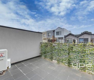 21 Huntington Drive, CRAIGIEBURN - Photo 4