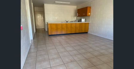 2 Bedroom Solid Unit - Photo 4