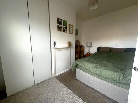 3 bedroom House To Let - Photo 5
