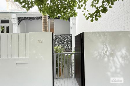 43 Mackenzie Street - Photo 2