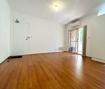 Refreshed 2 Bedroom Unit Close to Station! - Photo 4