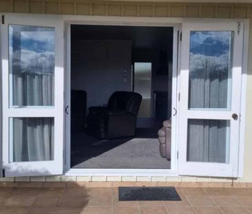 Cosy 2 Bedroom Charming Cottage - Photo 1