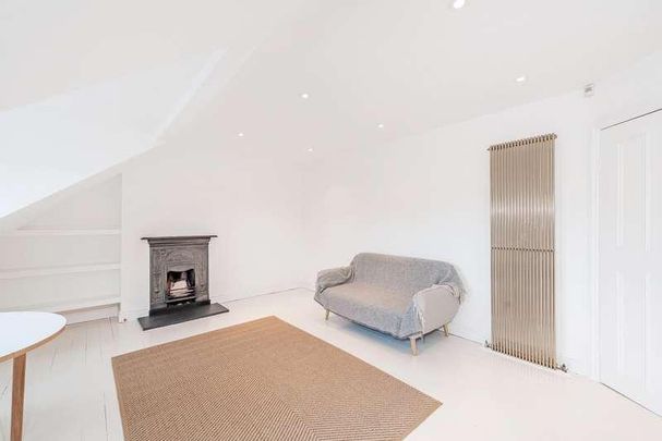 Lucerne Road, Highbury, London, N5 - Photo 1