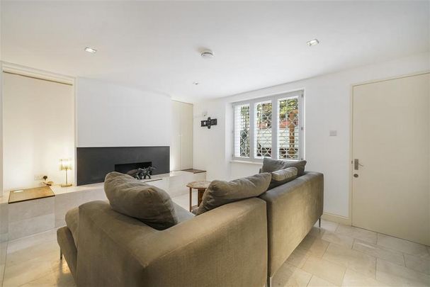 4 bedroom terraced house to rent - Photo 1