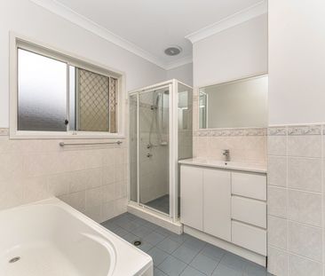 Villa in Ettalong Beach - Photo 3