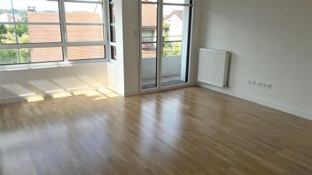 location Appartement T2 DE 46.41m² À MAISONS ALFORT - Photo 4