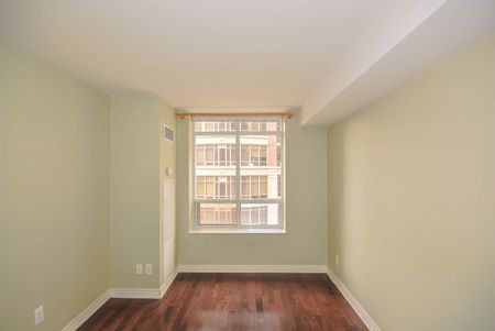 For Lease - 60 St Clair Avenue Unit# 502, Toronto, Ontario - Photo 4