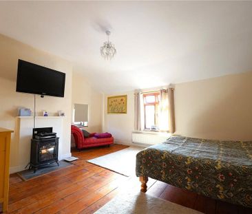 5 bedroom detached house to rent - Photo 3