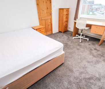 2 bedroom property to rent - Photo 2