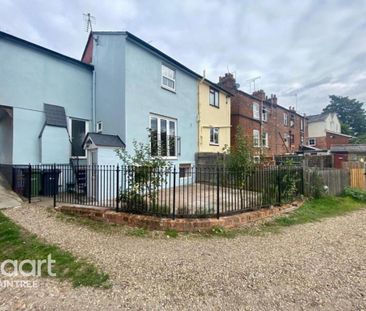 3 bedroom semi-detached house to rent - Photo 5