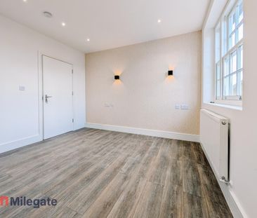 3 bedroom flat to rent - Photo 2