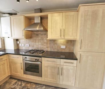 2 bedroom terraced house to rent - Photo 3