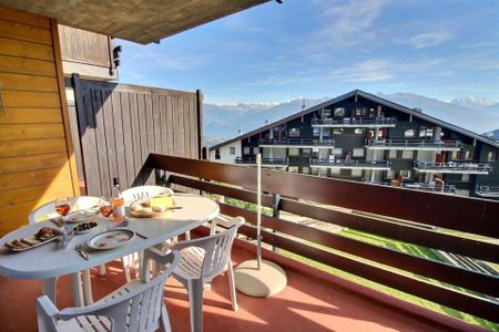 Apartment for rent by the week on the pedestrian village square - Photo 2