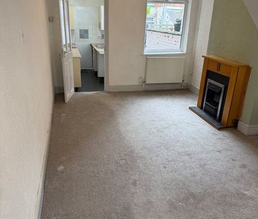 2 Bed Terraced House, Luther St, LE3 - Photo 2