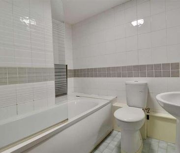 Elphinstone Road, Southsea, PO5 - Photo 1