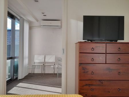 One bedroom apartment near waterfront - Photo 5