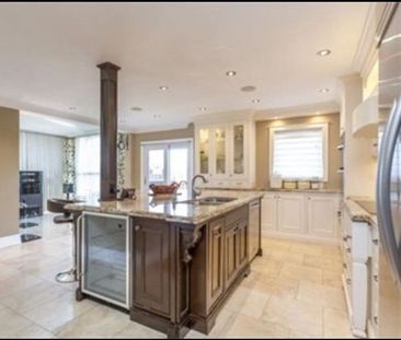 For Lease - 5291 Thornwood Drive, Mississauga, Ontario - Photo 5