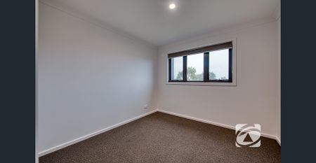 BRAND NEW TOWNHOUSE - Photo 2