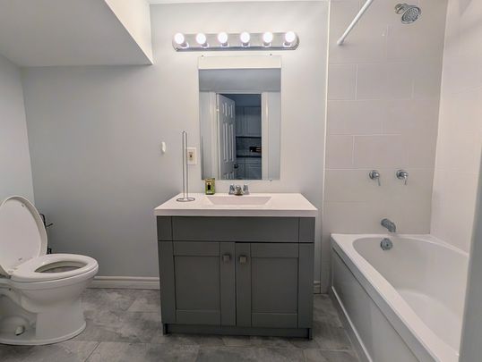 For Lease - 9 Hiley Avenue, Ajax, Ontario - Photo 1