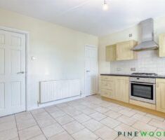 2 BEDROOM House - Terraced - Photo 2