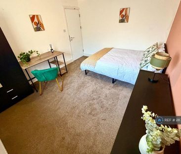 1 bedroom in a house share to rent - Photo 5