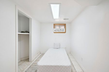 For Lease - 542 Glen Park Avenue Unit# Lower, Toronto, Ontario - Photo 2