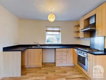 2 bedroom flat to rent - Photo 5