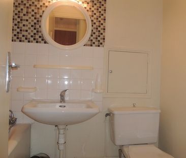 Location Appartement 1 pièce 25m² ORLEANS 45000 - Photo 4