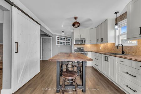 Detached Home For Lease | X8126576 - Photo 4