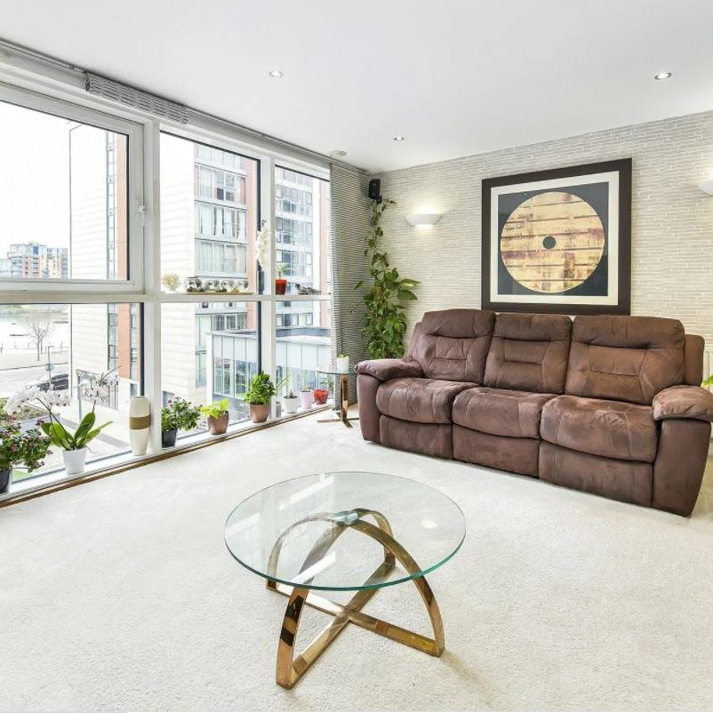 2 Bed Flat, Oceanis Apartments, E16 - Photo 1