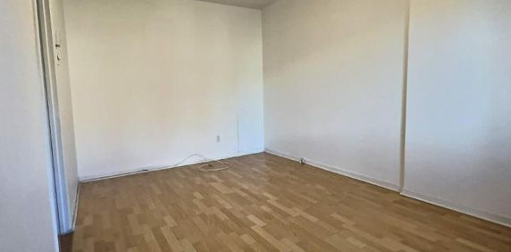 2 CH - 1 SDB - Montréal - $1,345 /mo - Photo 2