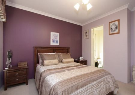 🏡 A Dream Home in Canning Vale! A 4-Bedroom Haven 🏡 - Photo 3