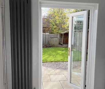 3 bedroom end of terrace house to rent - Photo 4