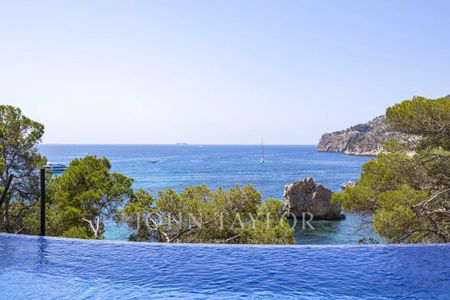 Es Camp de Mar, Balearic Islands 07160 - Photo 3