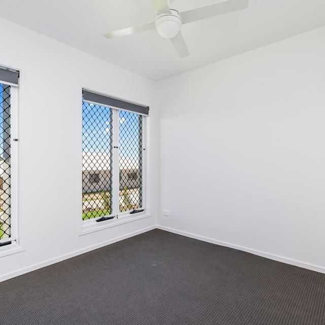 NEWLY BUILT DUPLEX IN WONDUNNA - Photo 1