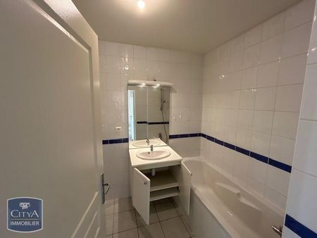 Location Appartement 2 pièces 50m² ST AVOLD 57500 - Photo 3