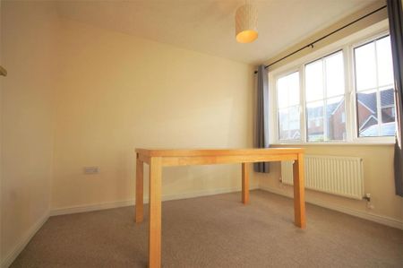 3 bedroom detached house to rent - Photo 3